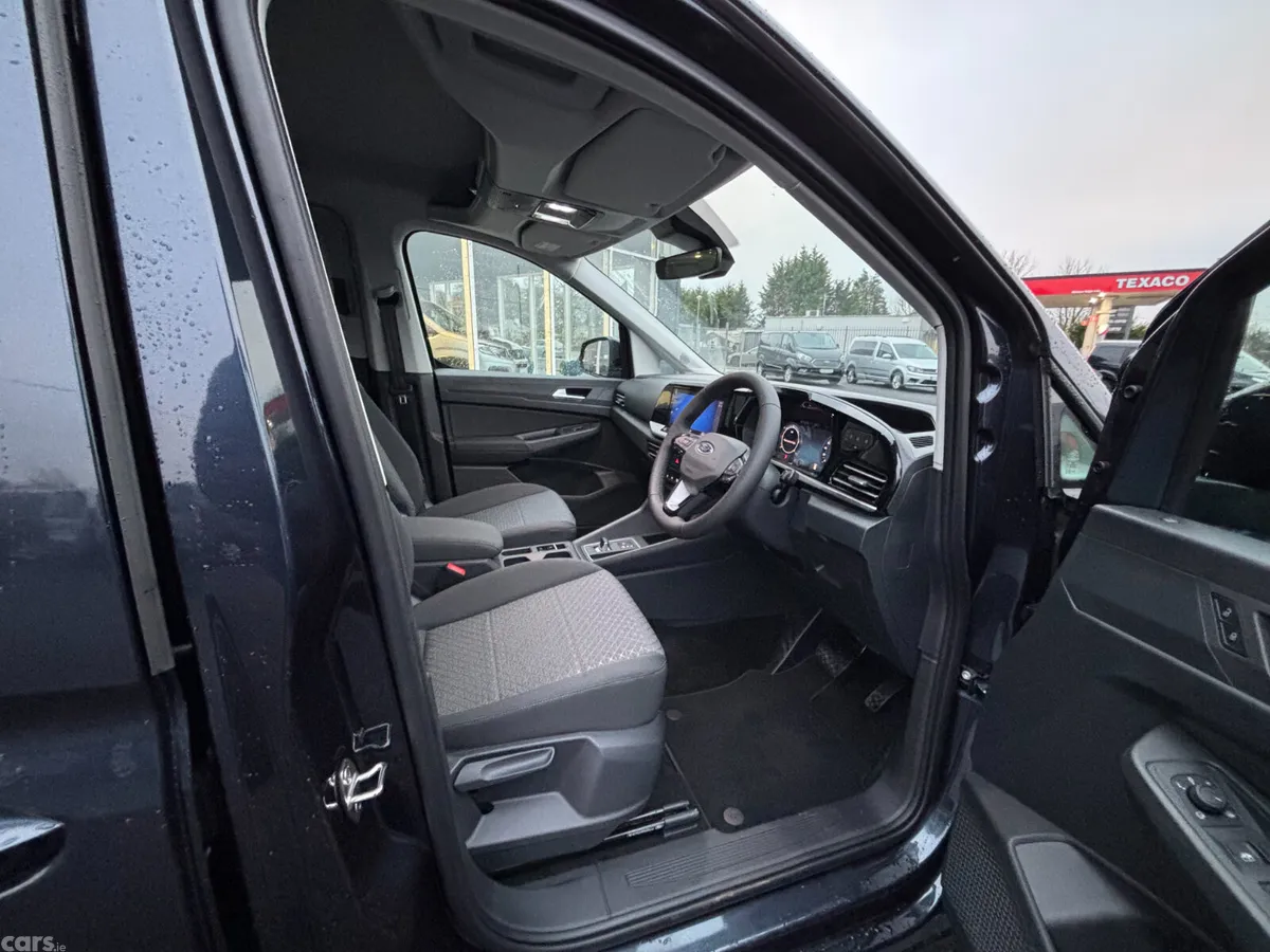 Ford Tourneo Connect MPV, Diesel, 2027, Grey
