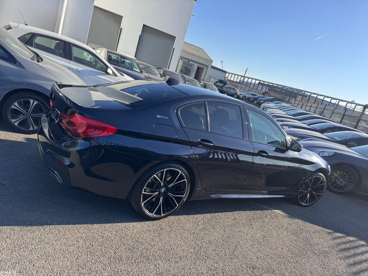 BMW 5-Series Saloon, Petrol Plug-in Hybrid, 2018, Black