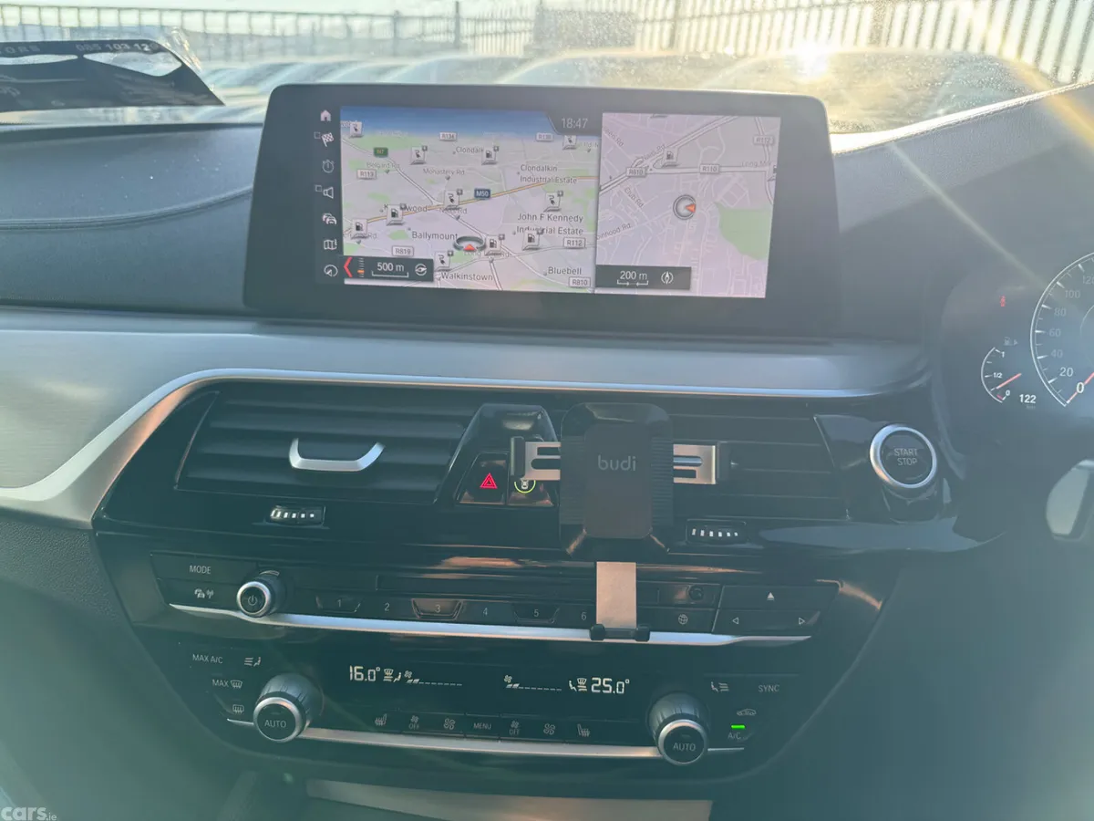 BMW 5-Series Saloon, Petrol Plug-in Hybrid, 2018, Black