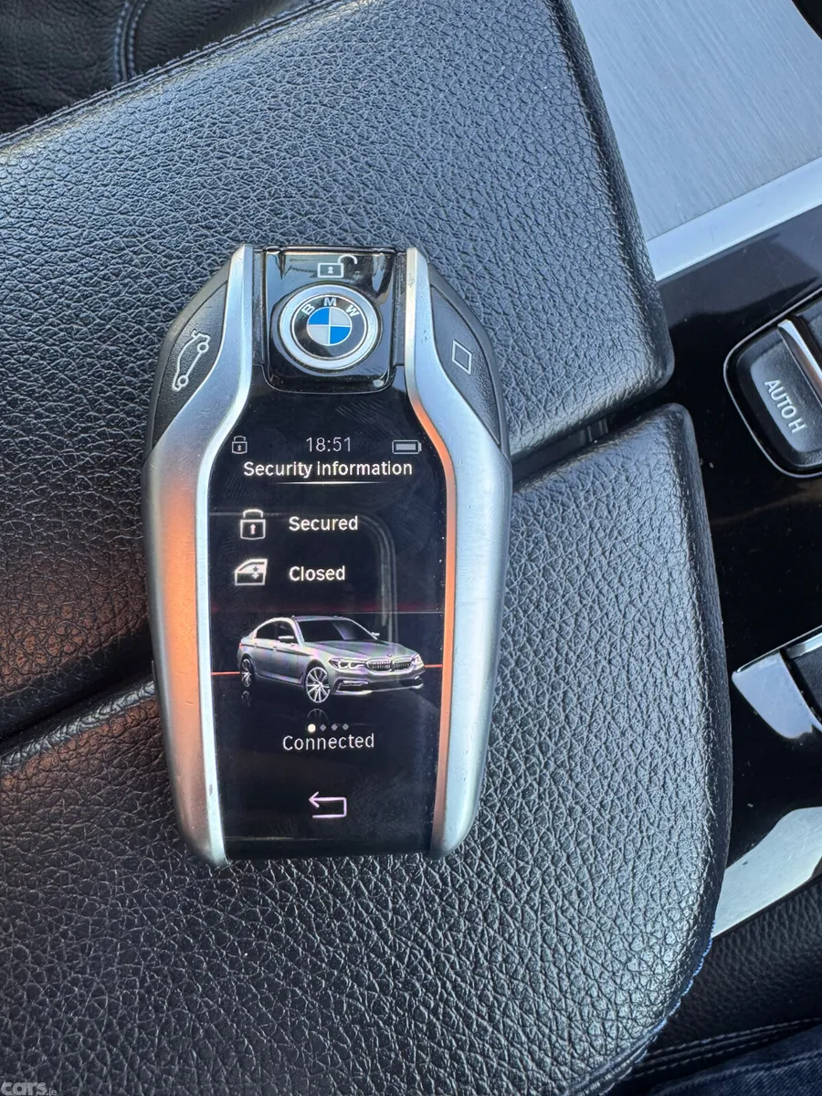 BMW 5-Series Saloon, Petrol Plug-in Hybrid, 2018, Black