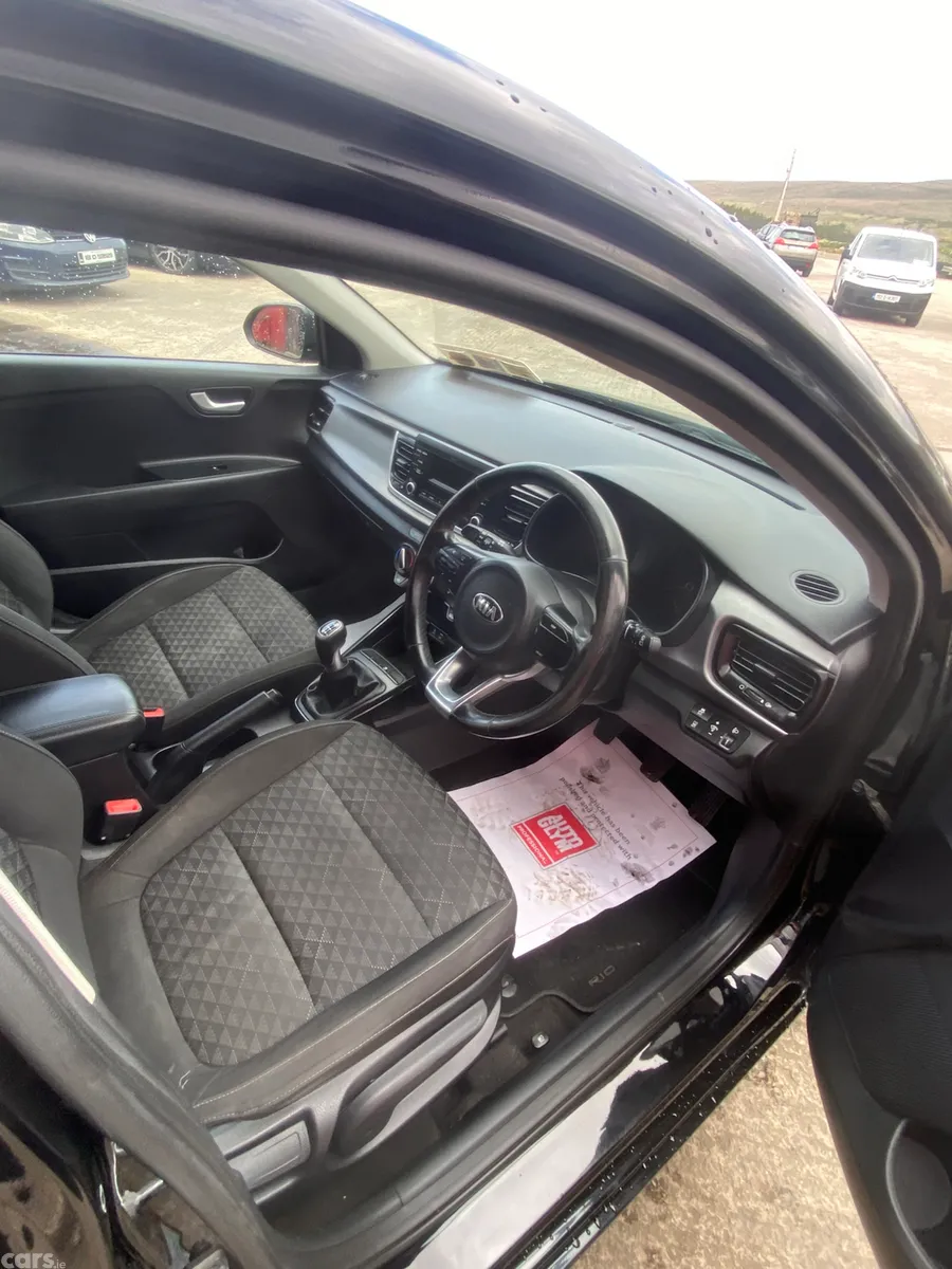 Kia Rio Hatchback, Diesel, 2017, Black