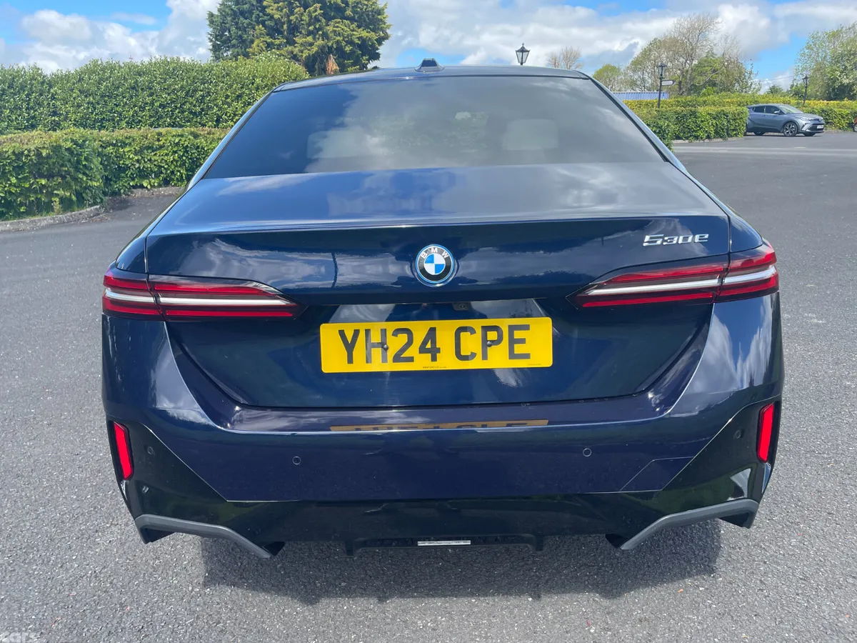 BMW 5-Series Saloon, Petrol Hybrid, 2024, Blue