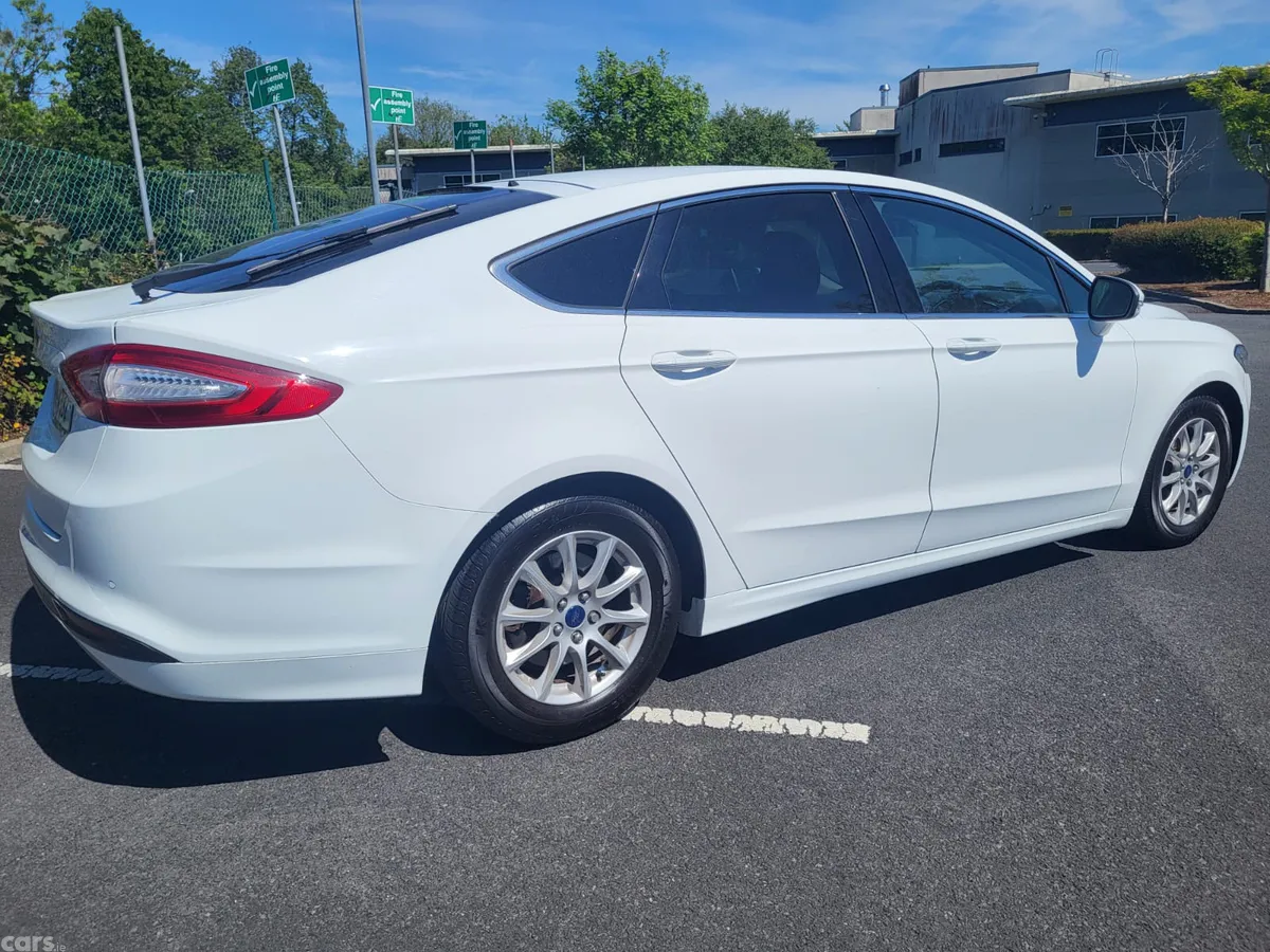 Ford Mondeo Hatchback, Diesel, 2017, White