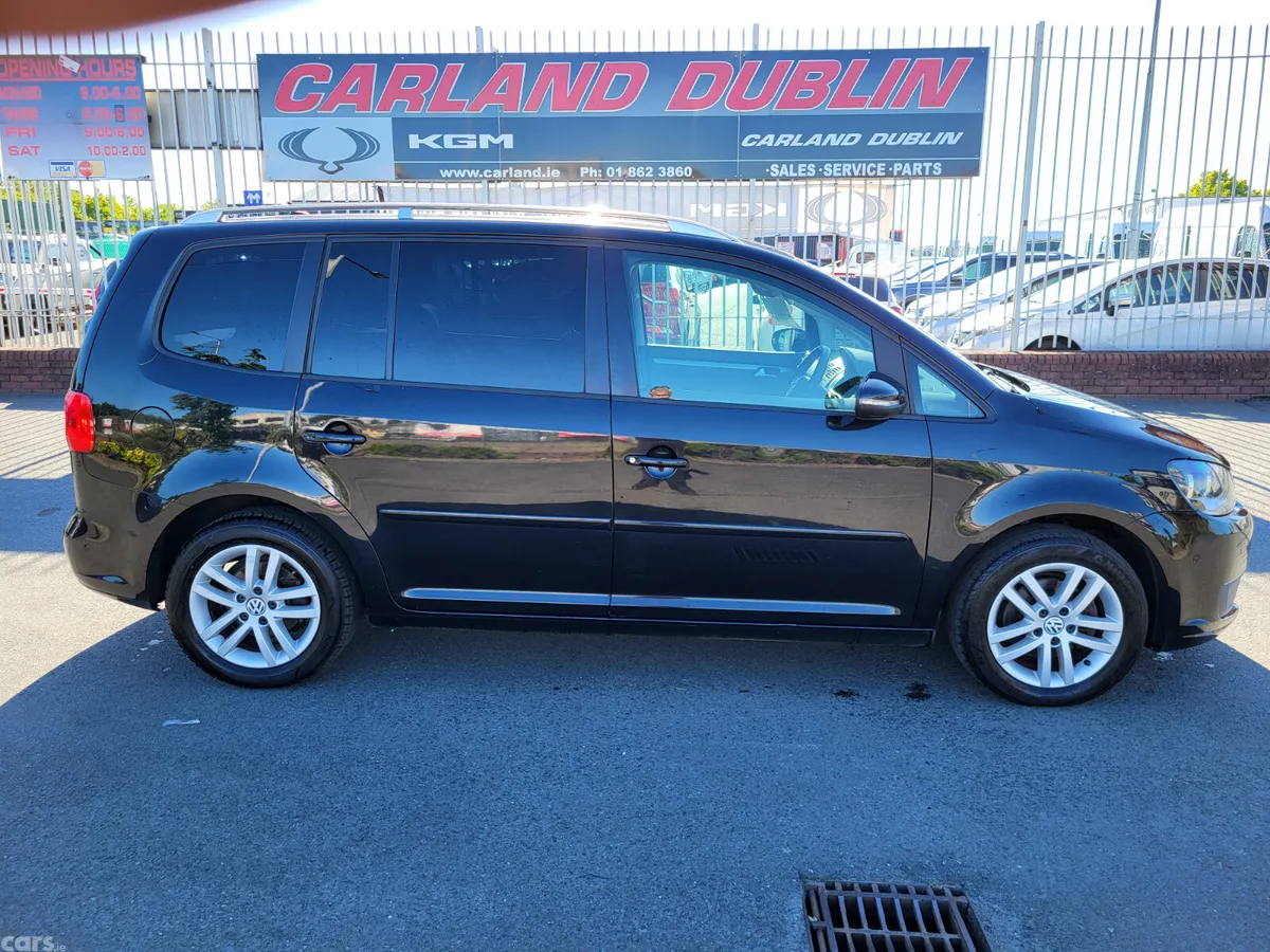 Volkswagen Touran MPV, Diesel, 2014, Black