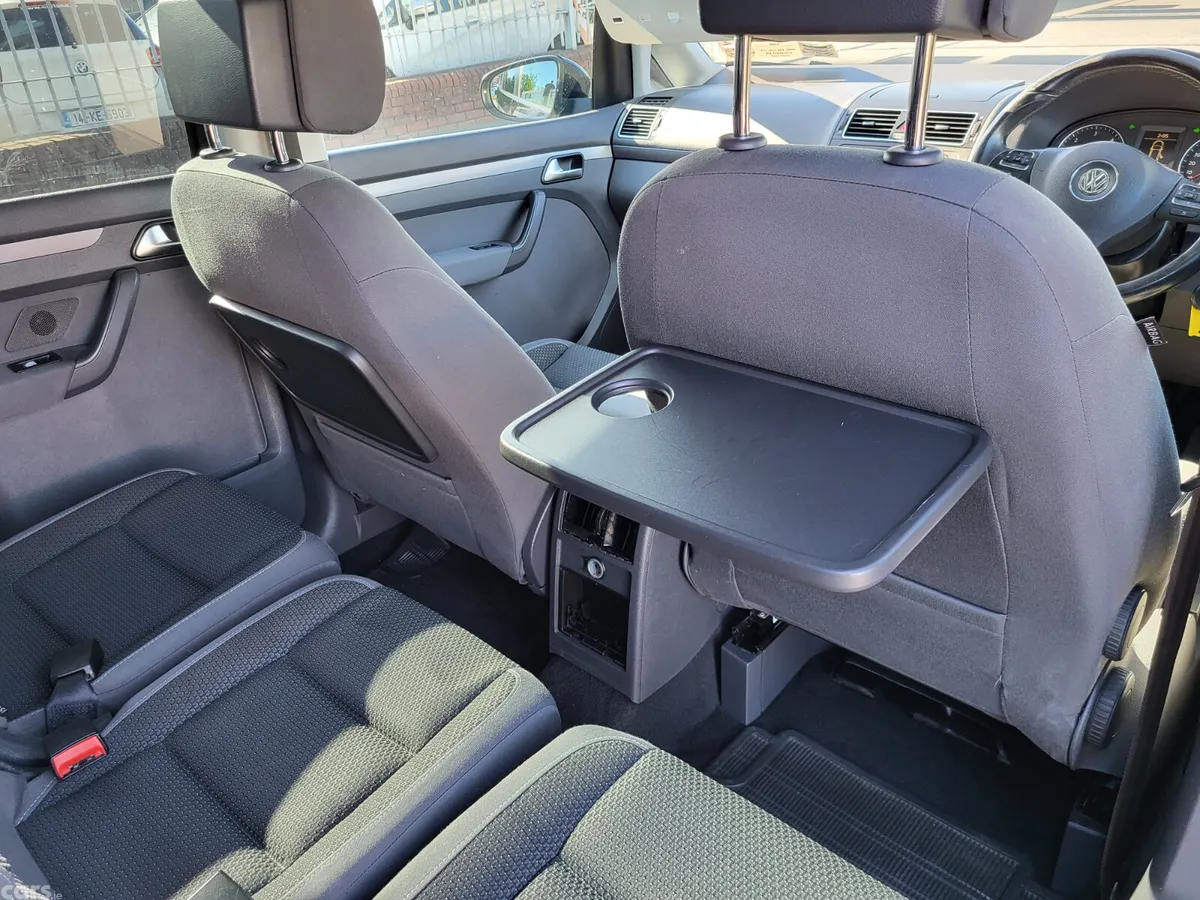 Volkswagen Touran MPV, Diesel, 2014, Black