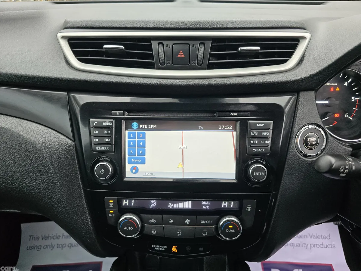 Nissan Qashqai Hatchback, Diesel, 2016, Grey