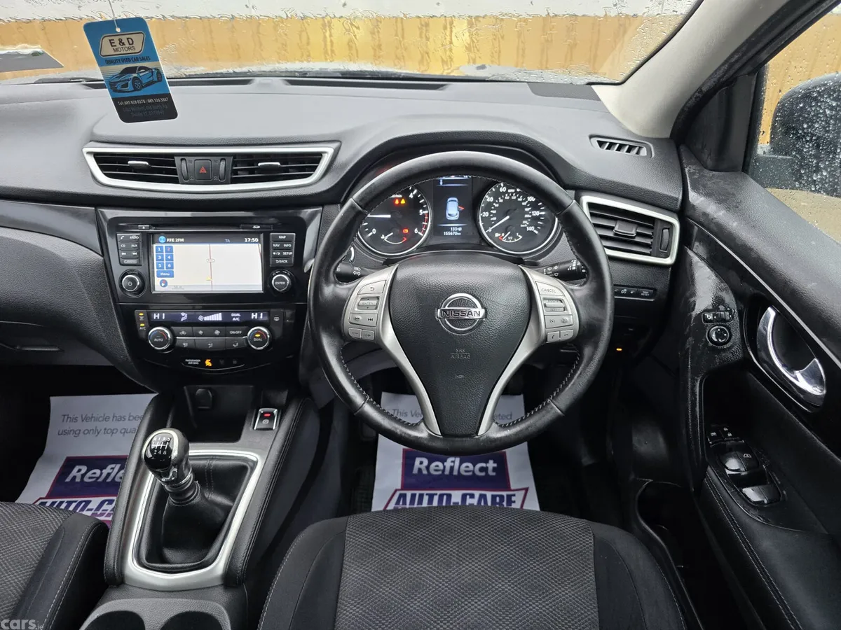 Nissan Qashqai Hatchback, Diesel, 2016, Grey