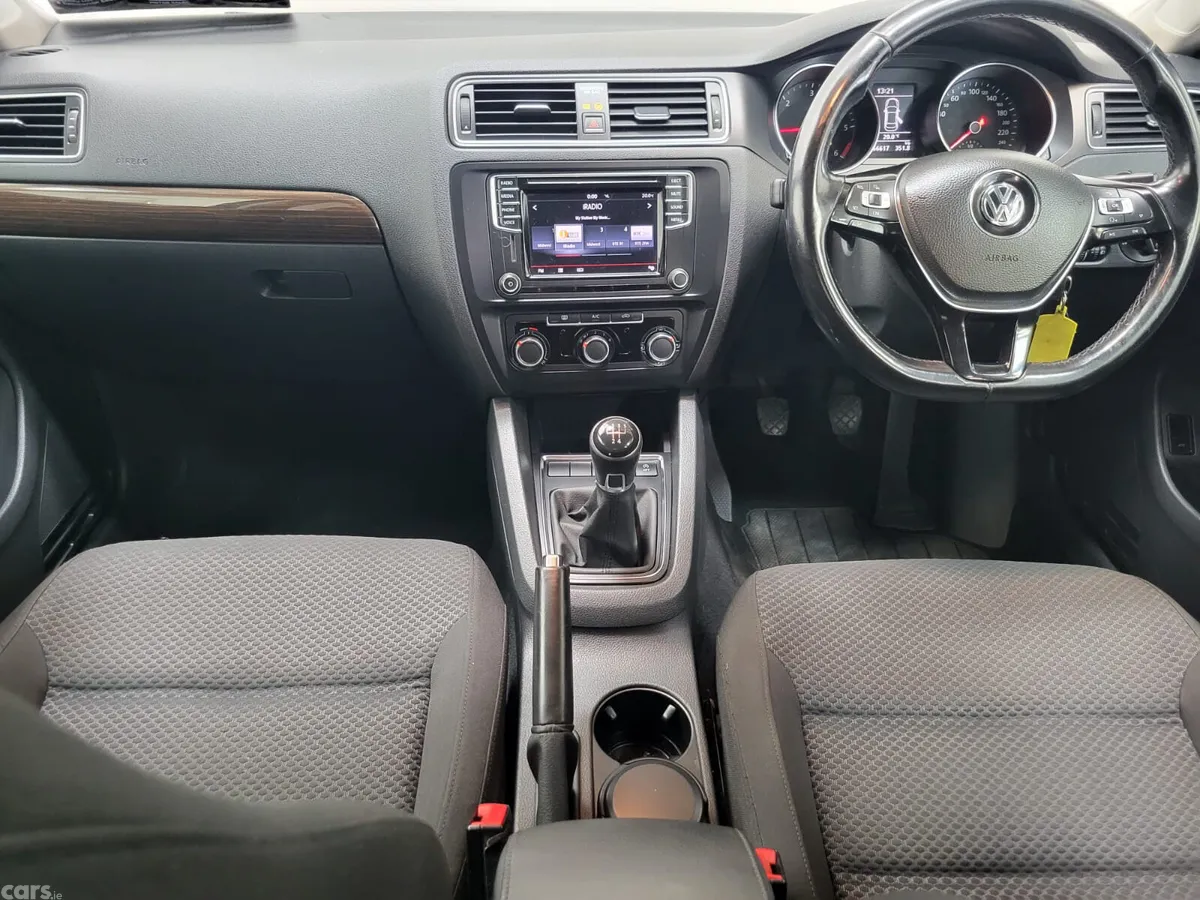 Volkswagen Jetta Saloon, Diesel, 2016, Black