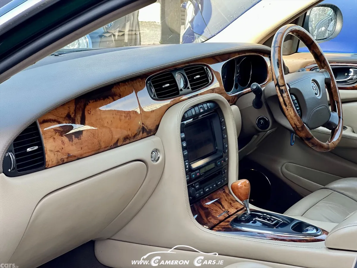 Jaguar XJ Saloon, Petrol, 2005, Green
