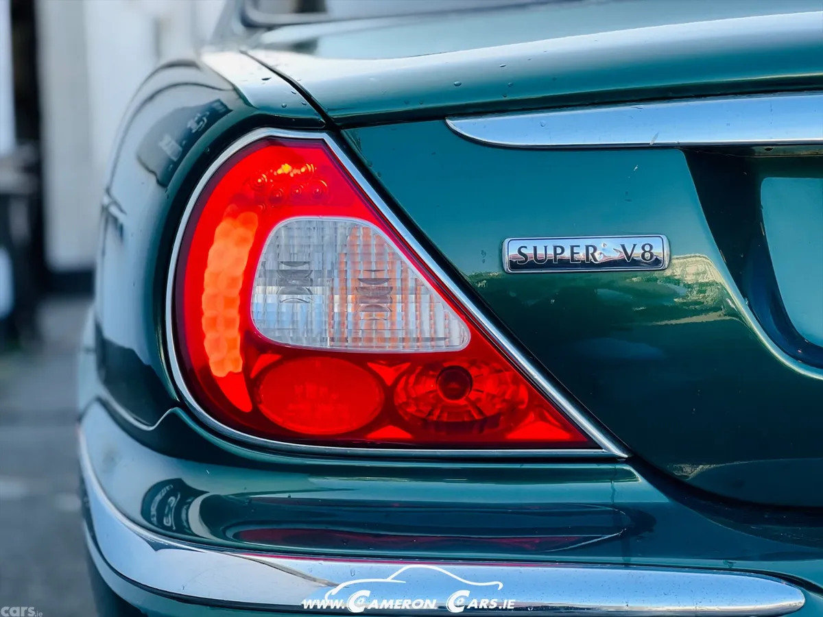 Jaguar XJ Saloon, Petrol, 2005, Green