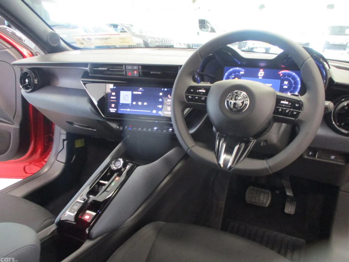 Alfa Romeo Junior SUV, Petrol Hybrid, 2026, Red