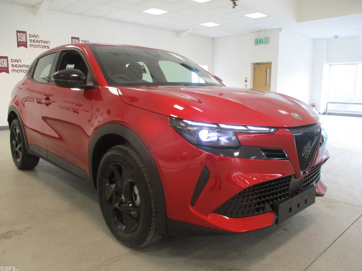 Alfa Romeo Junior SUV, Petrol Hybrid, 2026, Red