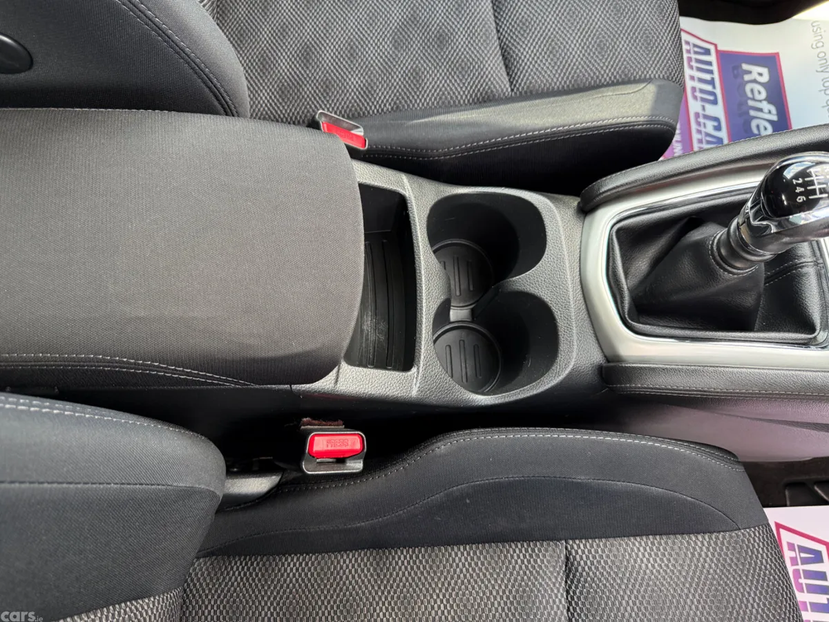 Nissan Qashqai Hatchback, Diesel, 2015, Black