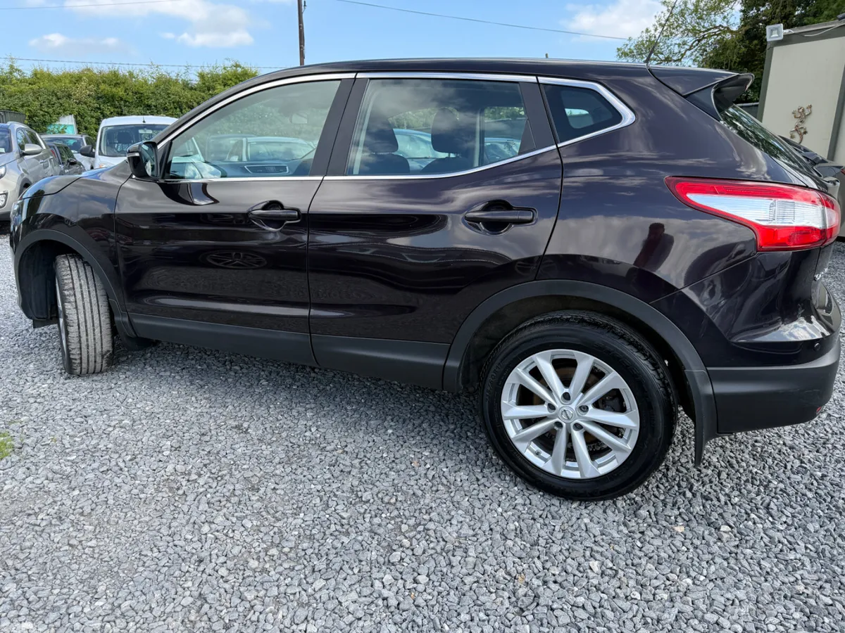 Nissan Qashqai Hatchback, Diesel, 2015, Black