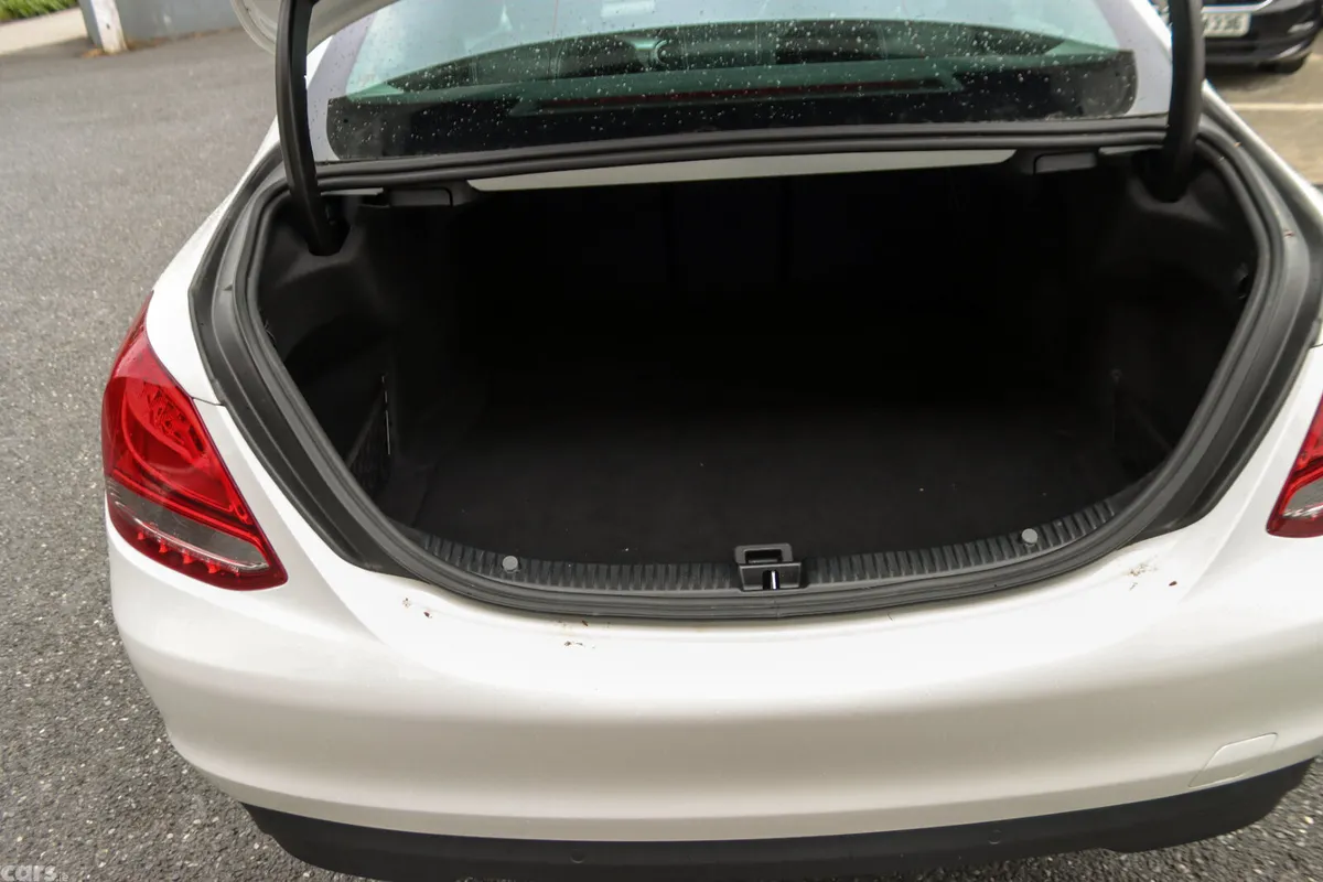 Mercedes-Benz C-Class Saloon, Diesel, 2019, White