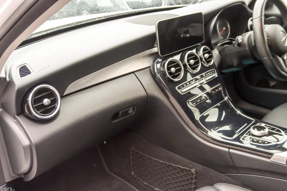 Mercedes-Benz C-Class Saloon, Diesel, 2019, White