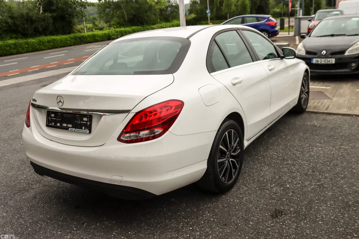 Mercedes-Benz C-Class Saloon, Diesel, 2019, White