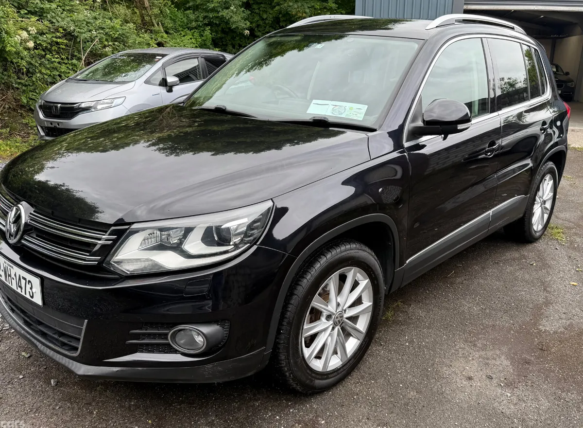 Volkswagen Tiguan SUV, Petrol, 2015, Black