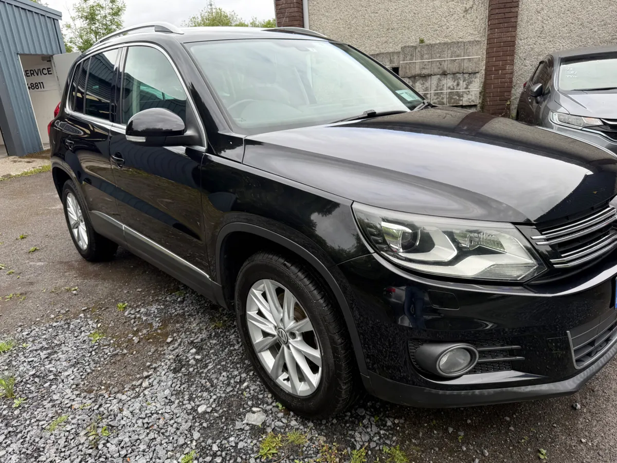 Volkswagen Tiguan SUV, Petrol, 2015, Black