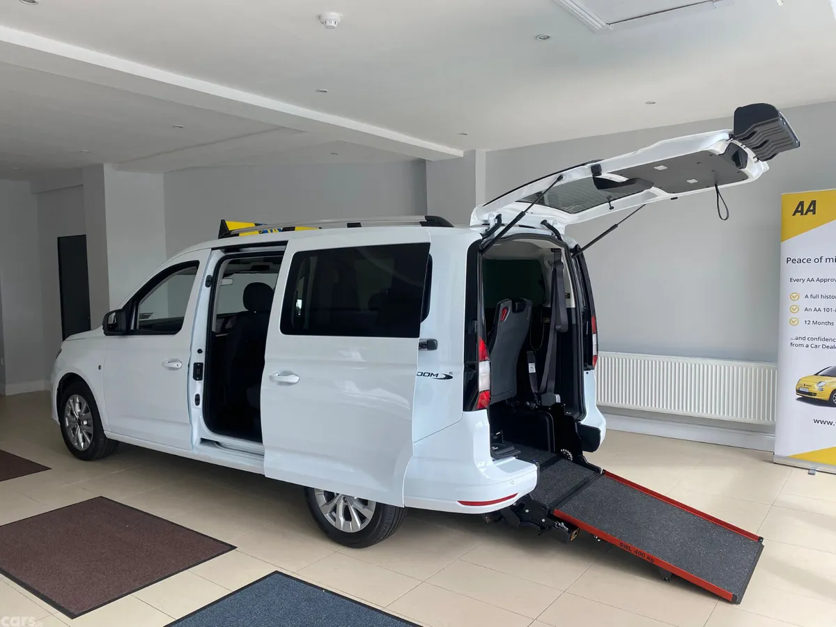 Ford Tourneo Connect MPV, Diesel, 2026, White