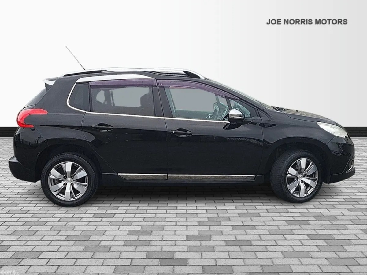 Peugeot 2008 Hatchback, Petrol, 2016, Black