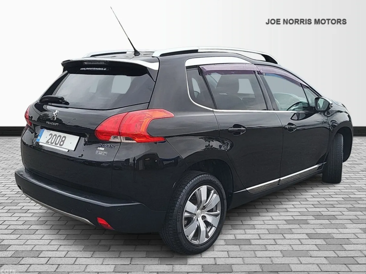 Peugeot 2008 Hatchback, Petrol, 2016, Black