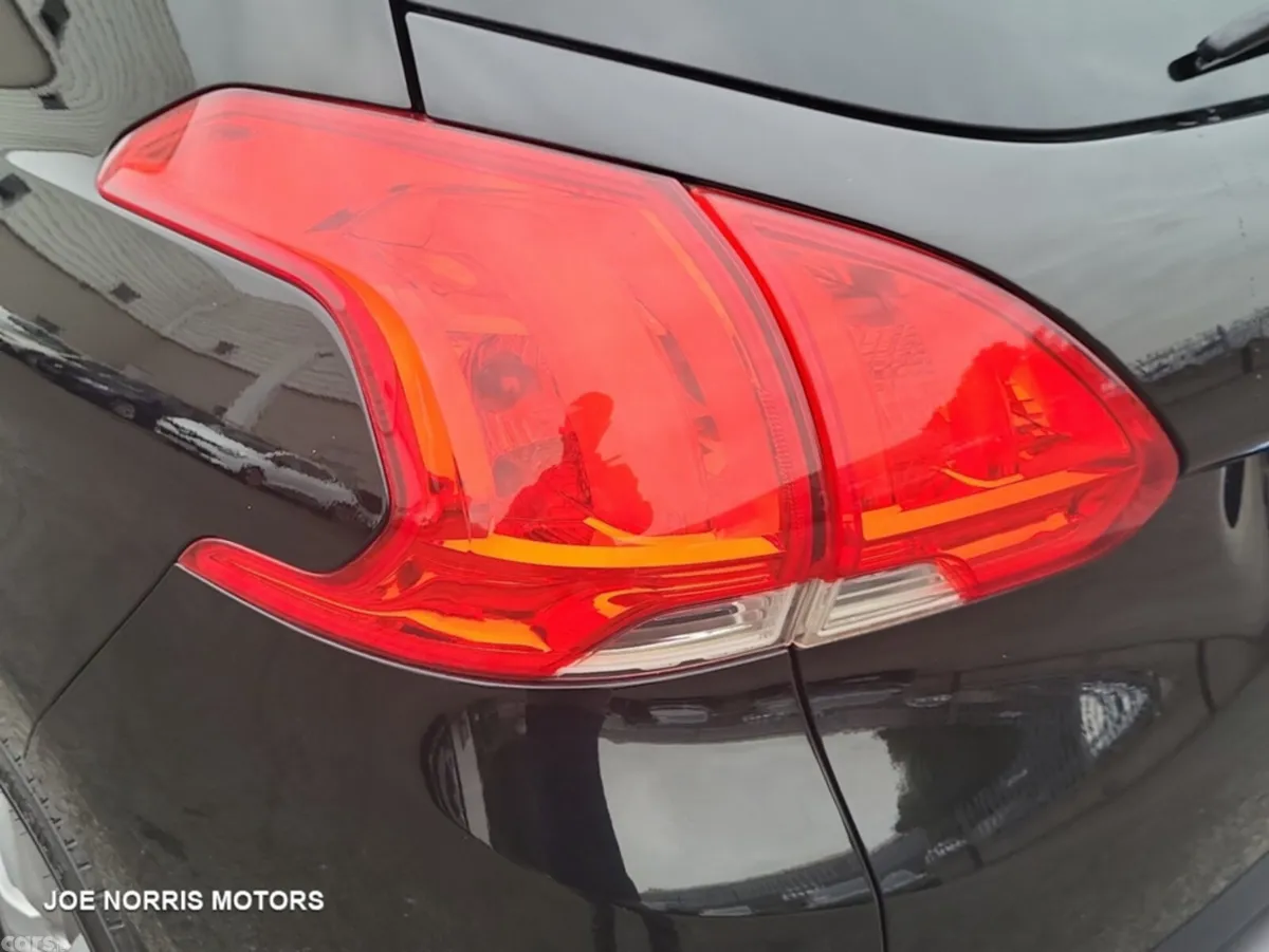 Peugeot 2008 Hatchback, Petrol, 2016, Black