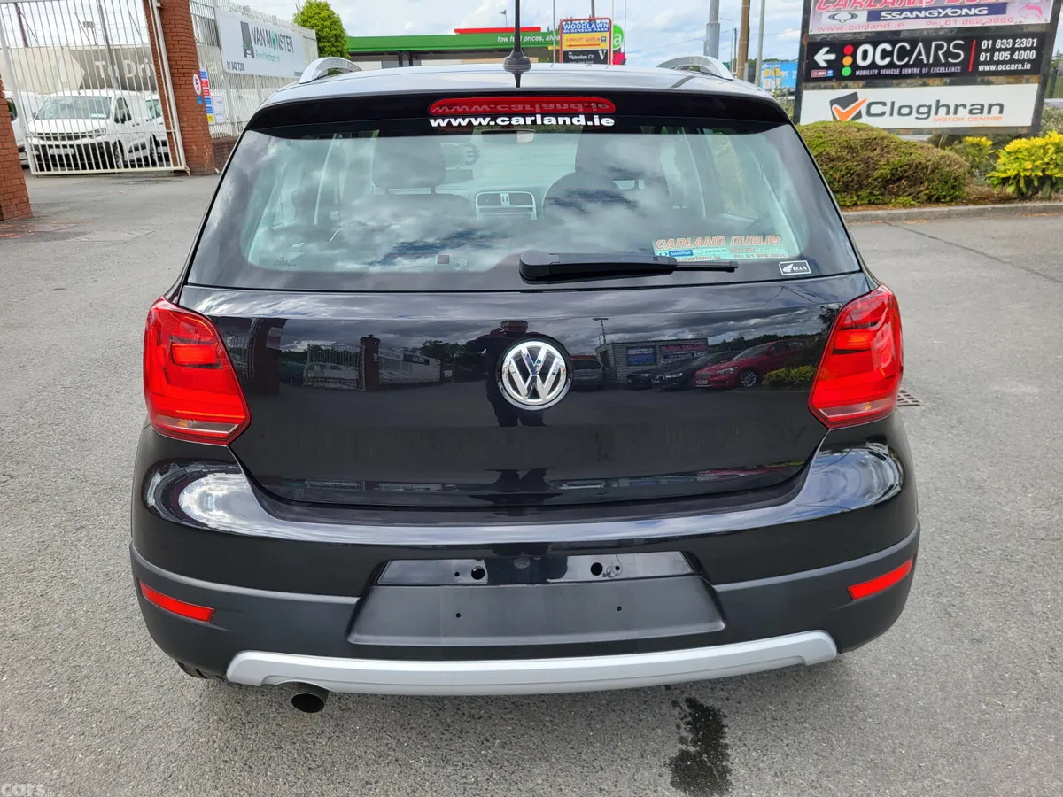 Volkswagen Polo SUV, Petrol, 2015, Black
