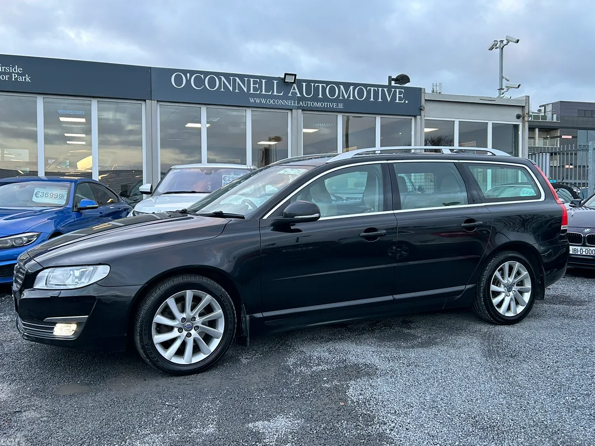 Volvo V70 Estate/Jeep, Diesel, 2016, Black