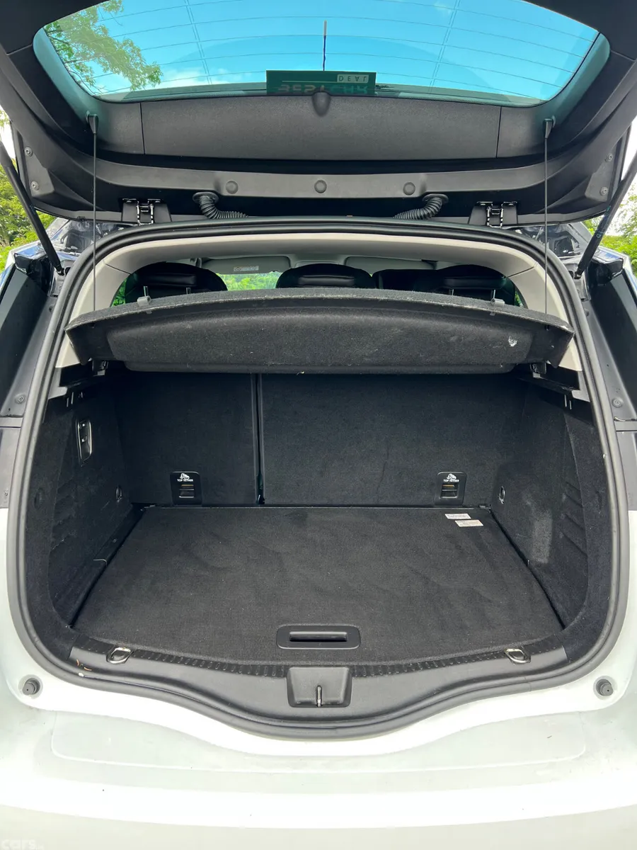 Renault Scenic MPV, Diesel, 2017, White
