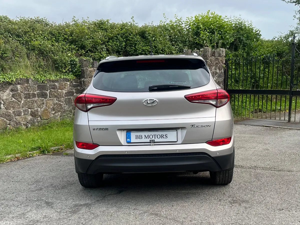 Hyundai Tucson SUV, Diesel, 2017, White