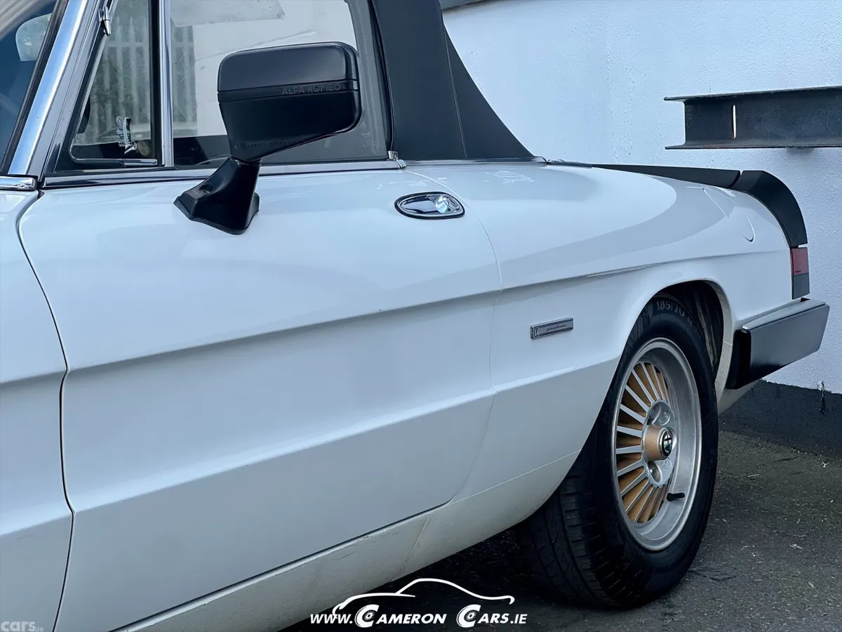 Alfa Romeo Spider Convertible, Petrol, 1989, White
