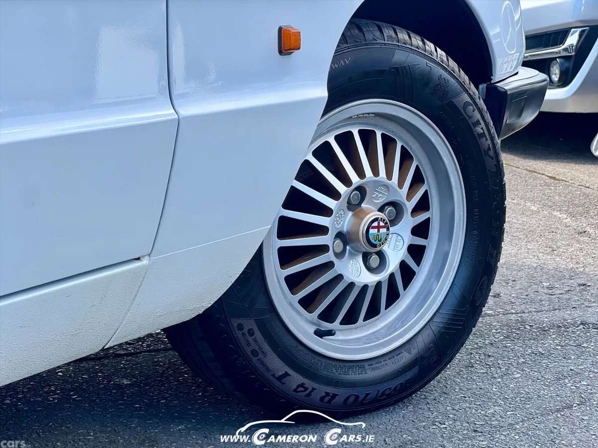 Alfa Romeo Spider Convertible, Petrol, 1989, White