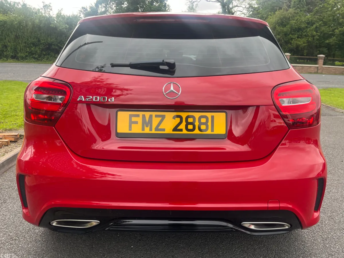 Mercedes-Benz 200 Hatchback, Diesel, 2018, Red