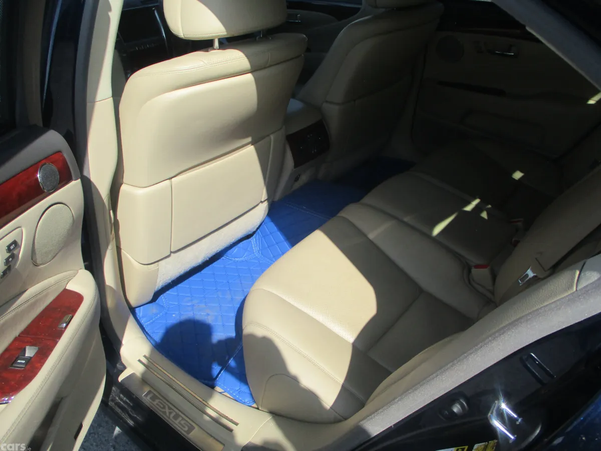 Lexus LS Saloon, Petrol, 2007, Blue