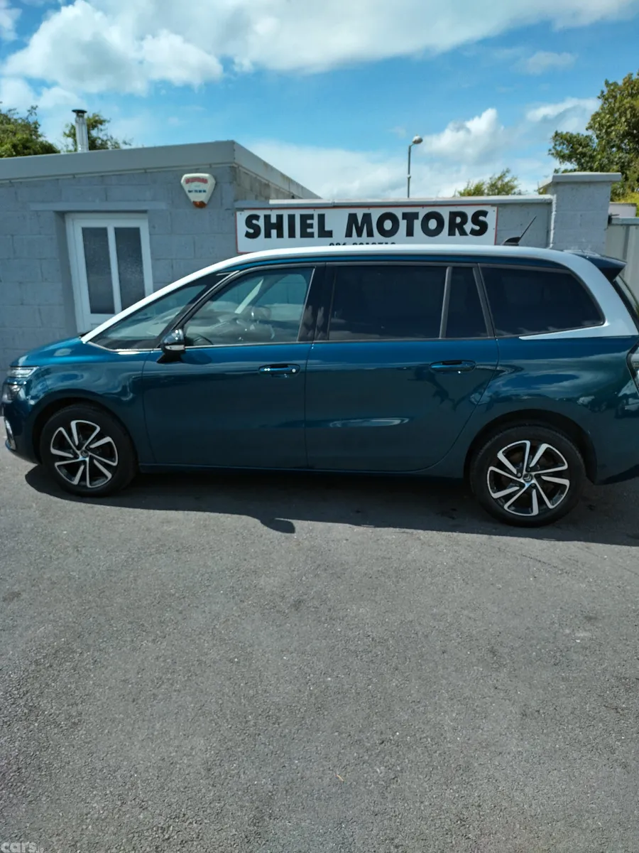 Citroen C4 Spacetourer MPV, Diesel, 2022, Blue