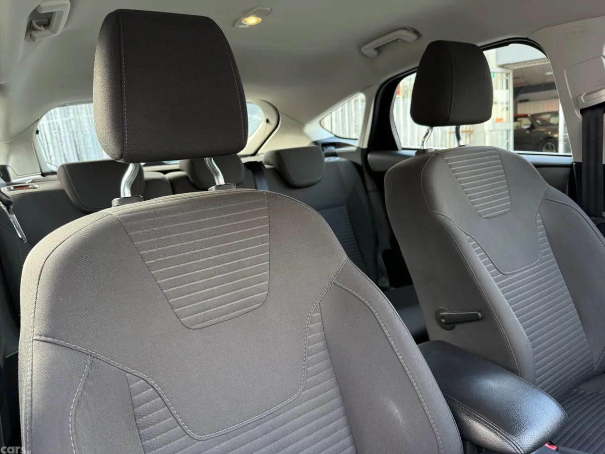 Ford Focus Hatchback, Diesel, 2018, Grey