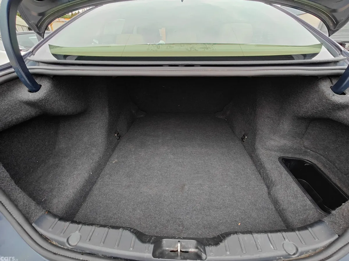 BMW 5-Series Saloon, Diesel, 2014, Blue