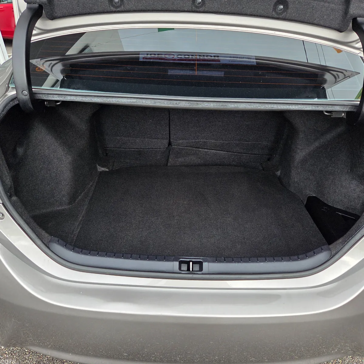 Toyota Corolla Saloon, Diesel, 2015, Bronze