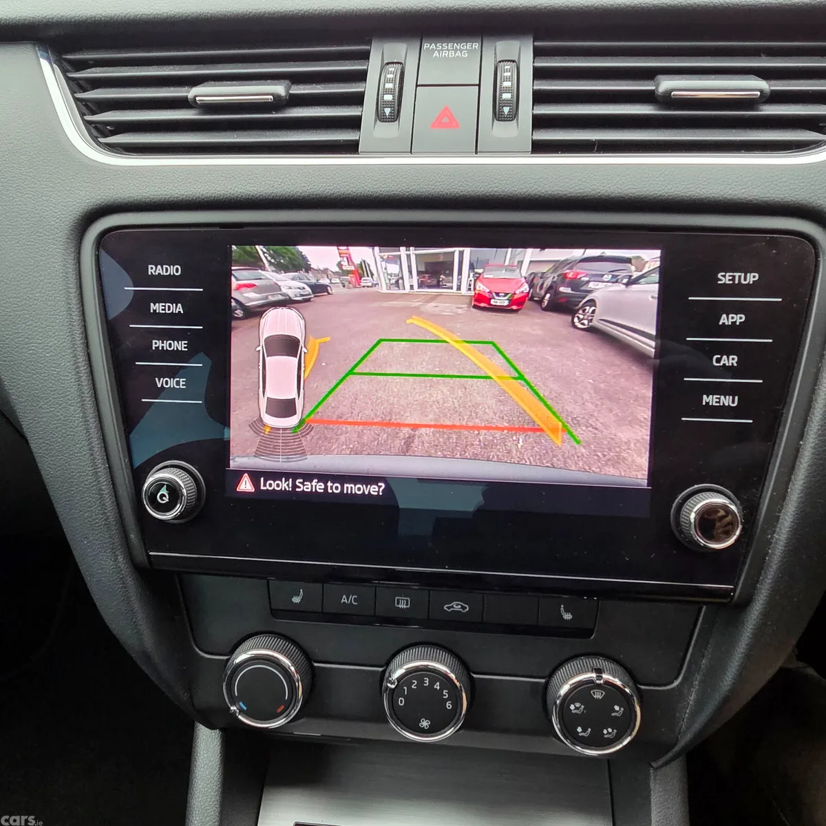 Skoda Octavia Saloon, Petrol, 2020, Grey
