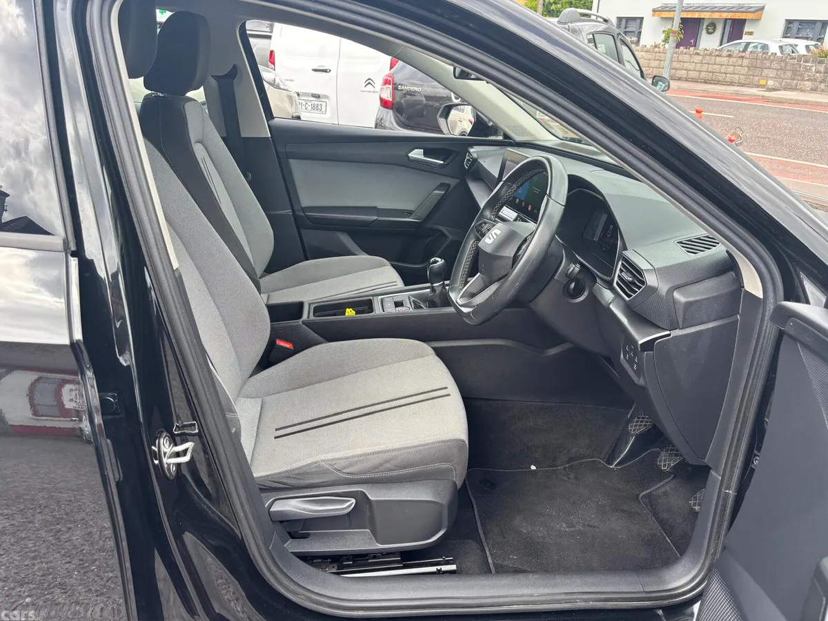SEAT Leon Hatchback, Petrol, 2020, Black