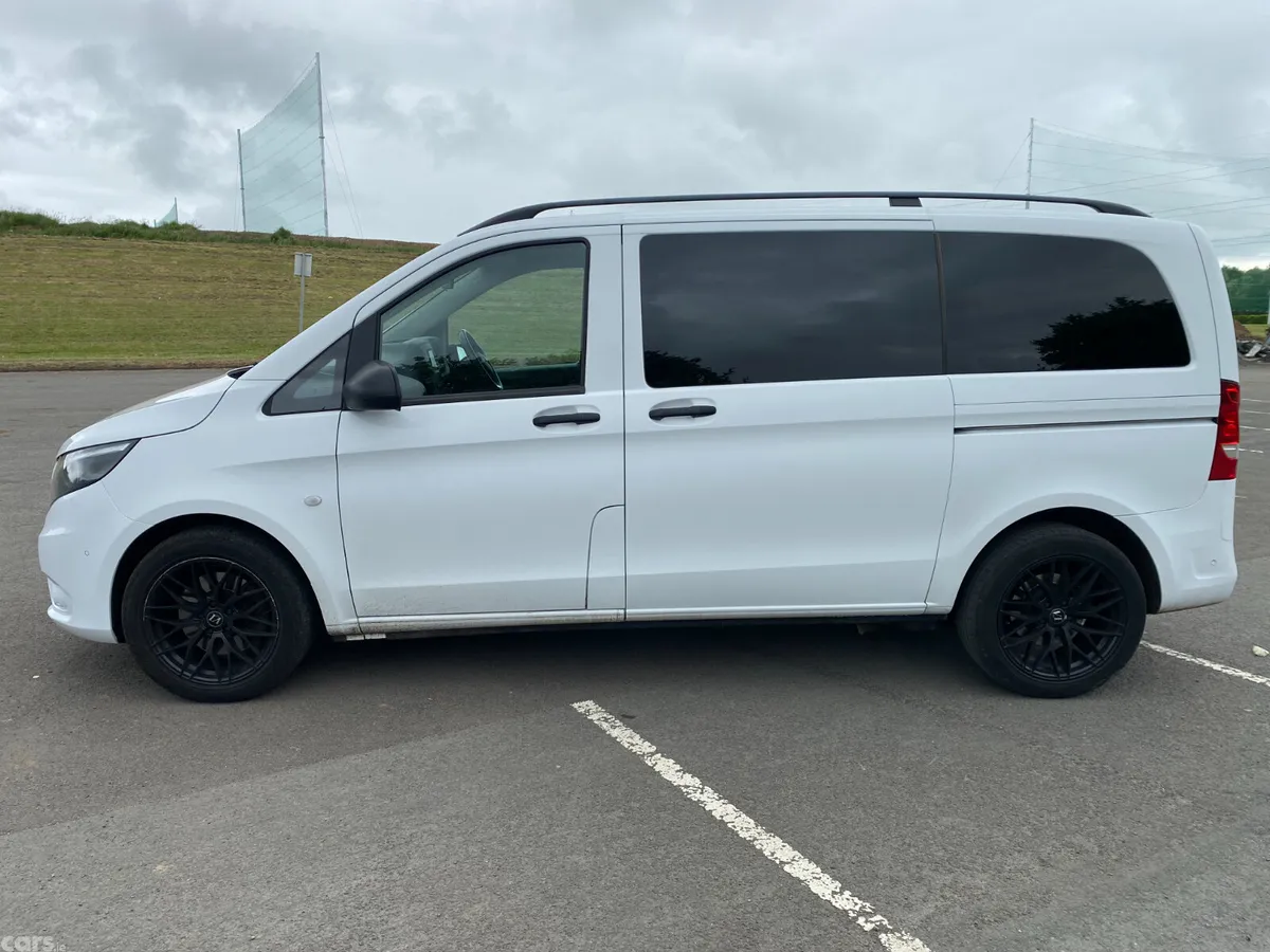 Mercedes-Benz Vito Minibus, Diesel, 2023, White