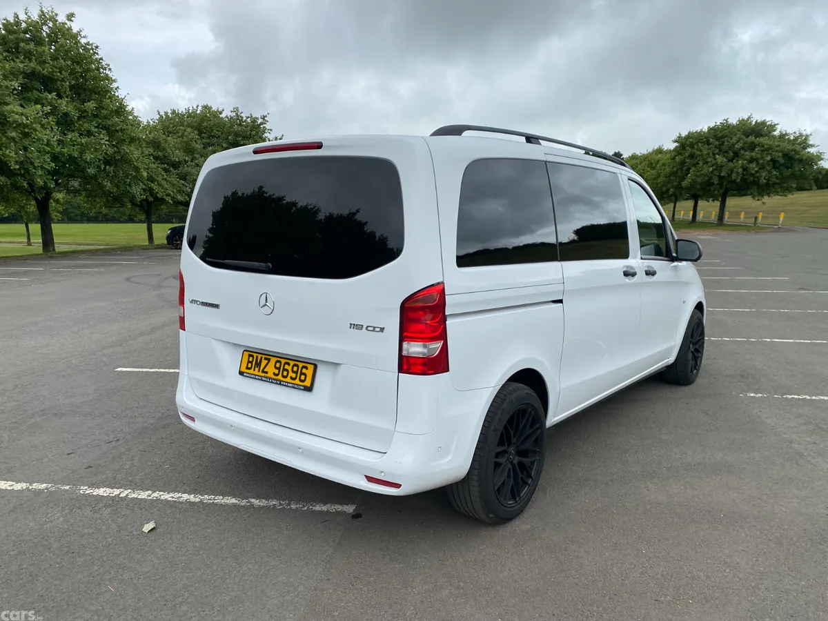 Mercedes-Benz Vito Minibus, Diesel, 2023, White