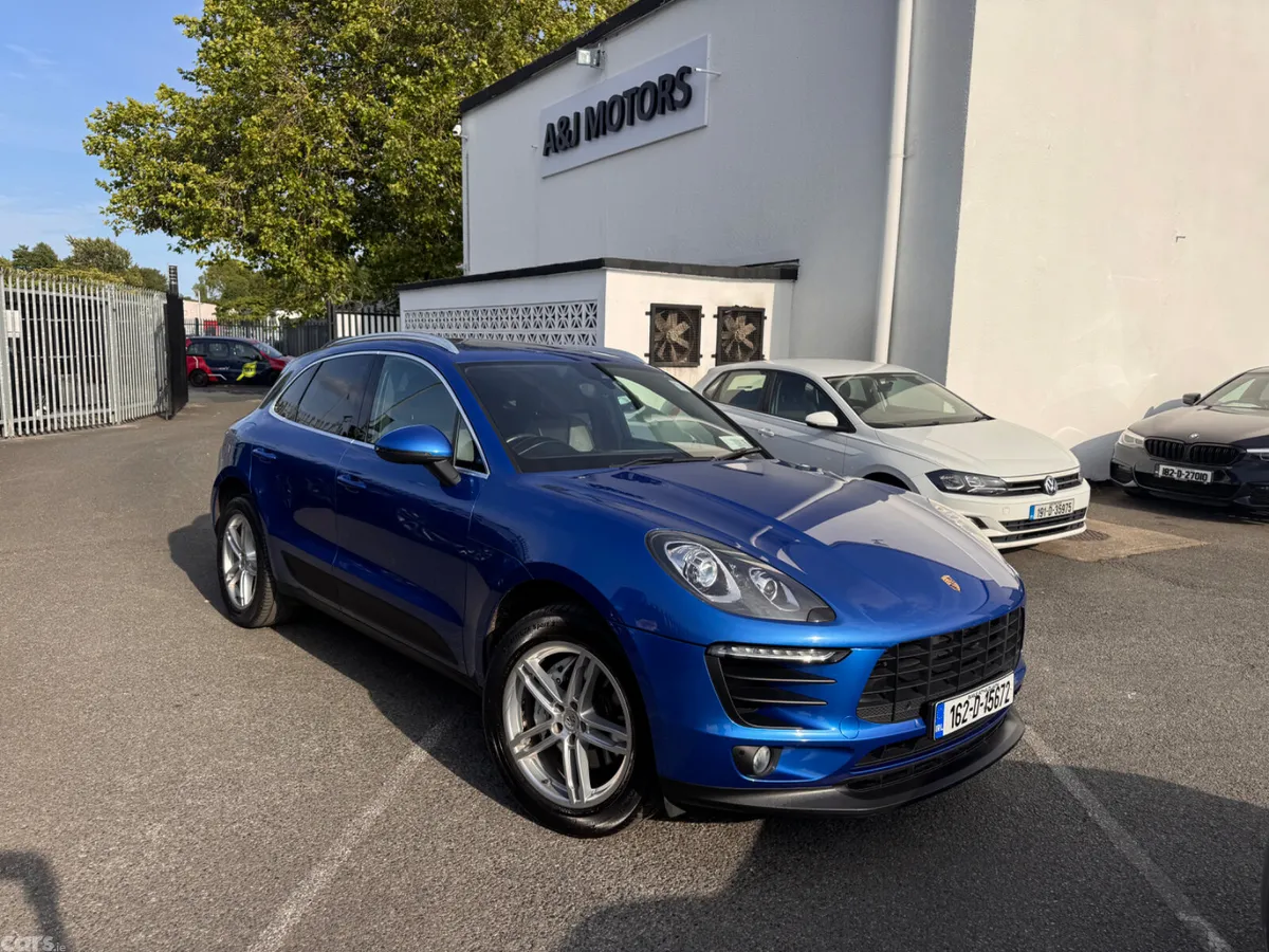 Porsche Macan SUV, Diesel, 2016, Blue