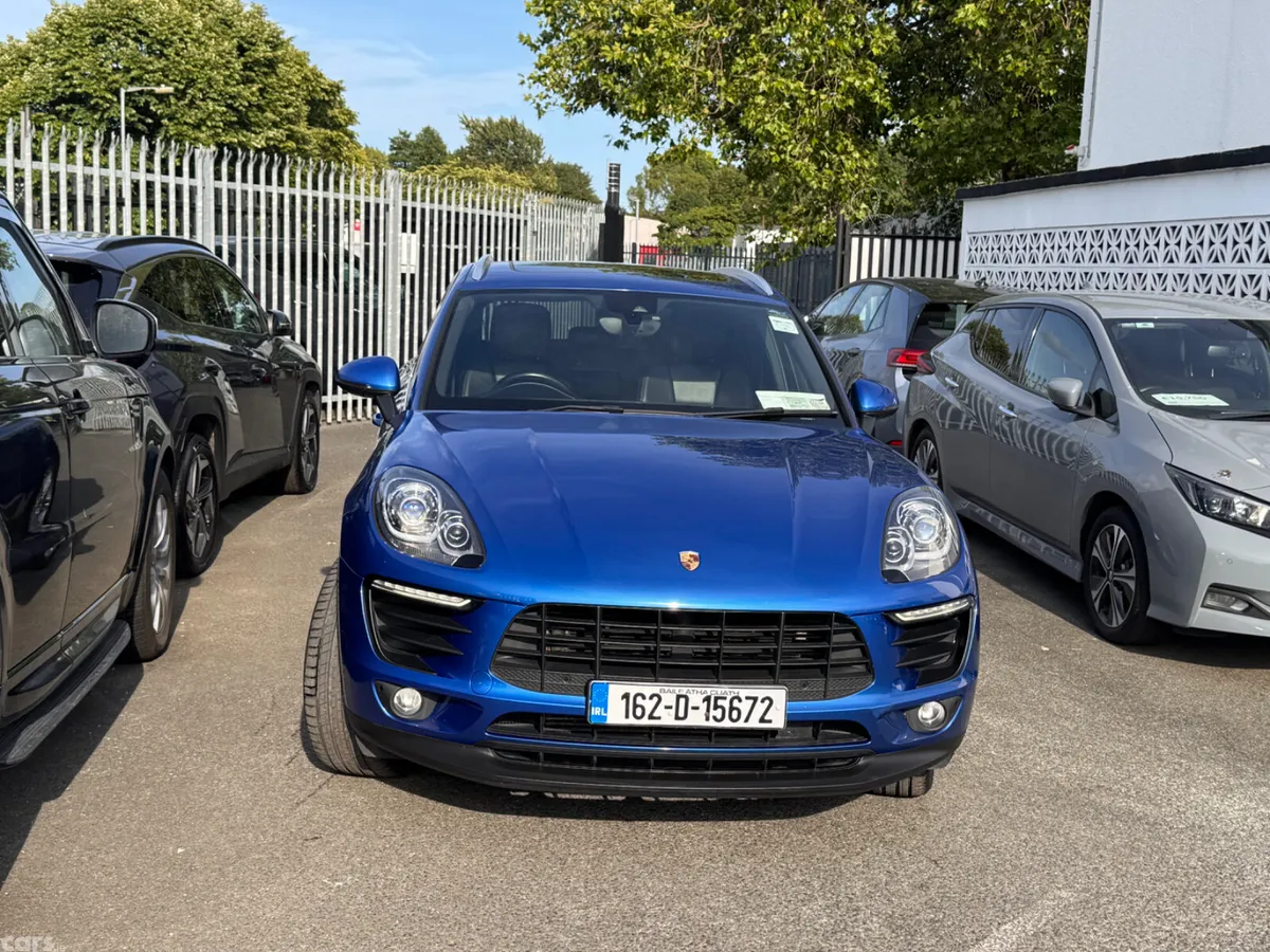 Porsche Macan SUV, Diesel, 2016, Blue