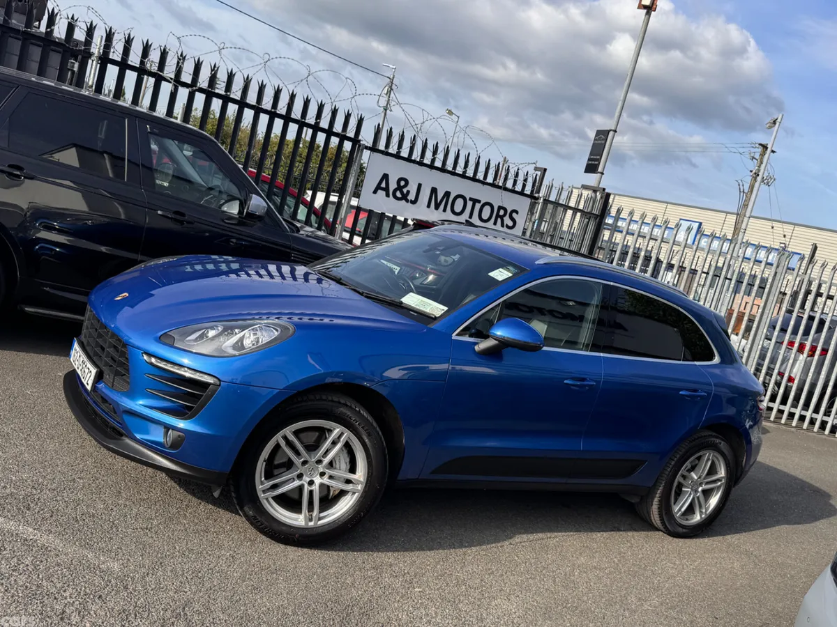 Porsche Macan SUV, Diesel, 2016, Blue