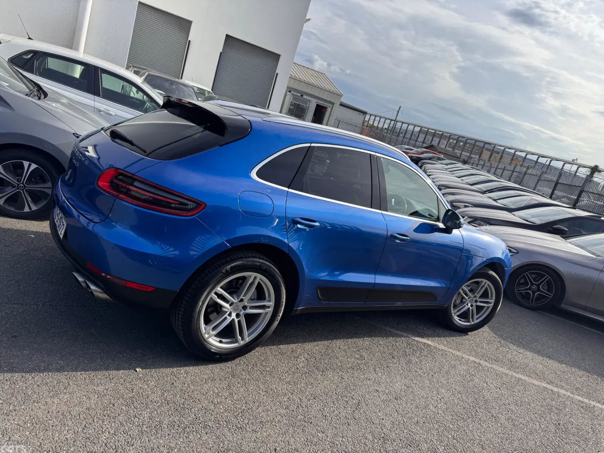 Porsche Macan SUV, Diesel, 2016, Blue
