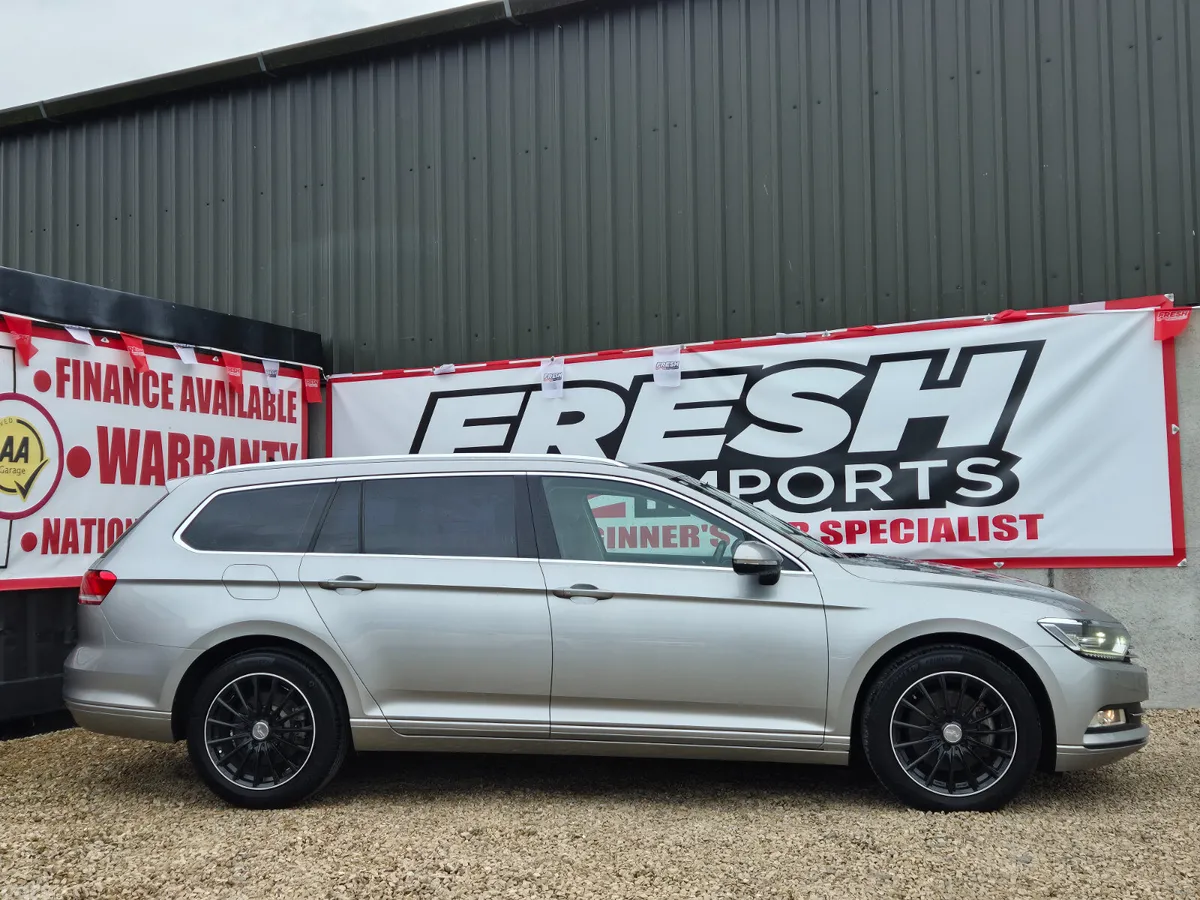 Volkswagen Passat Estate, Petrol, 2016, Silver