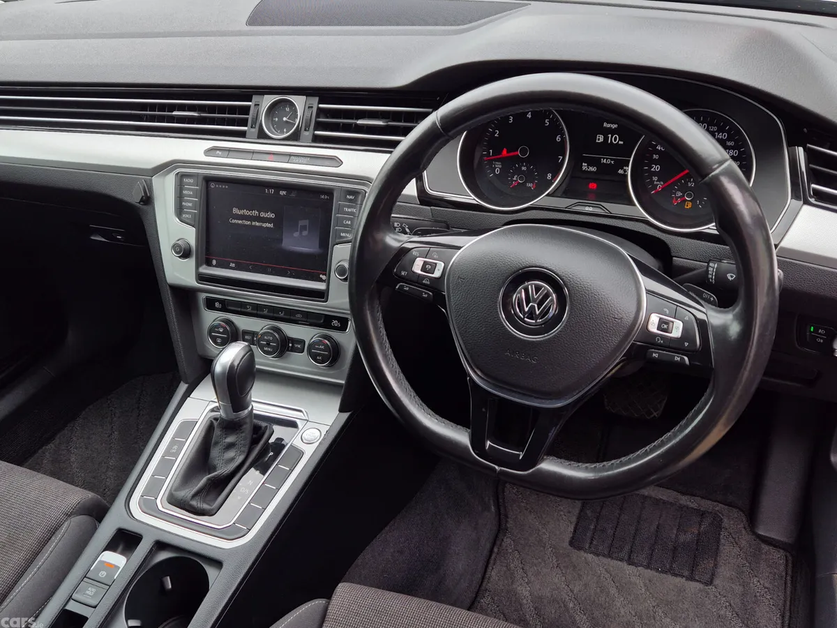 Volkswagen Passat Estate, Petrol, 2016, Silver