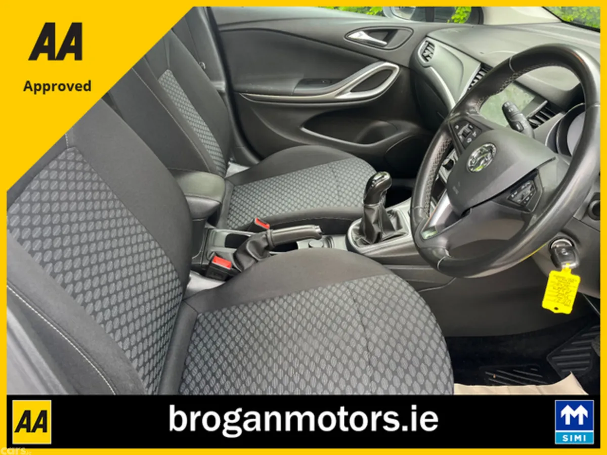Opel Astra Hatchback, Diesel, 2021, Silver